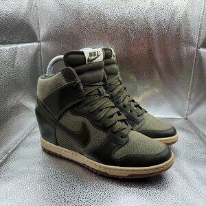 Size 8.5 Nike Dunk Sky Hi Essential Womens Green Wedge Sneakers Shoes 644877-301